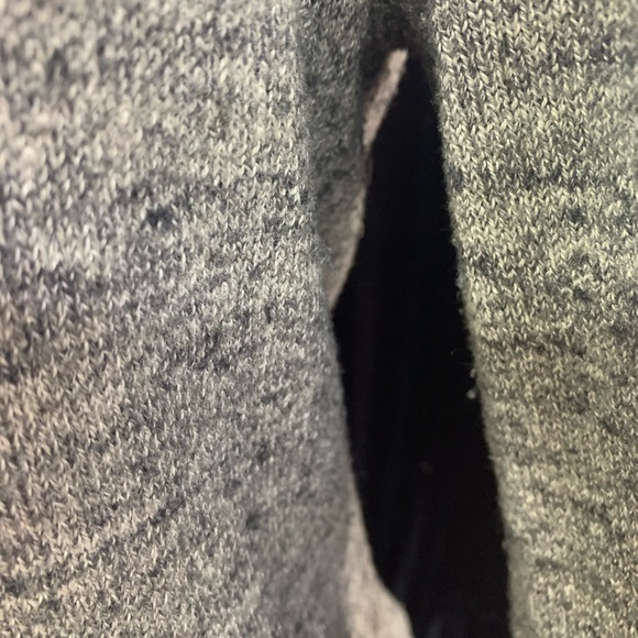 Abercrombie men’s L cardigan gently worn - Picture 7 of 8